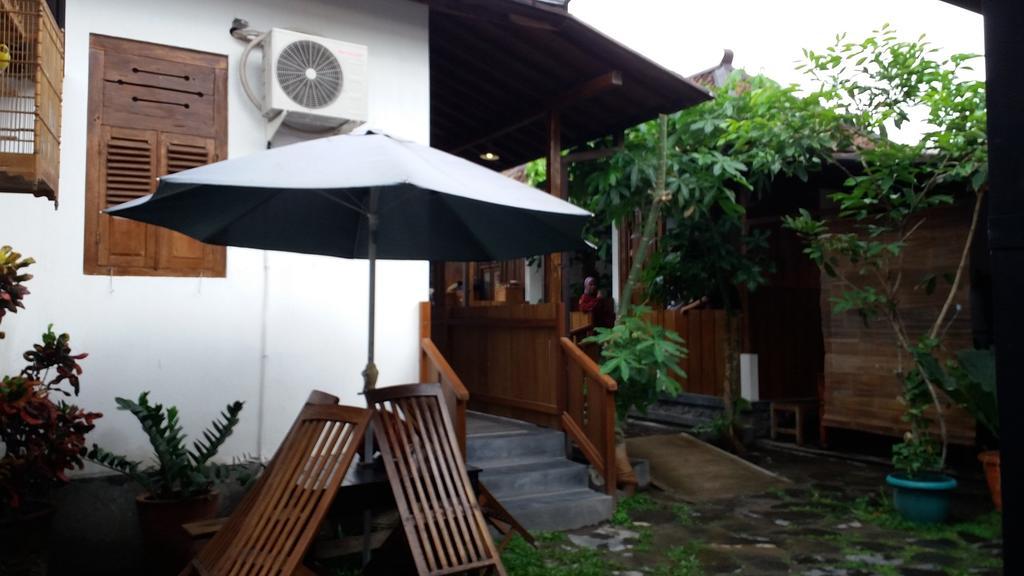 Ndalem Mj Homestay Yogyakarta Extérieur photo