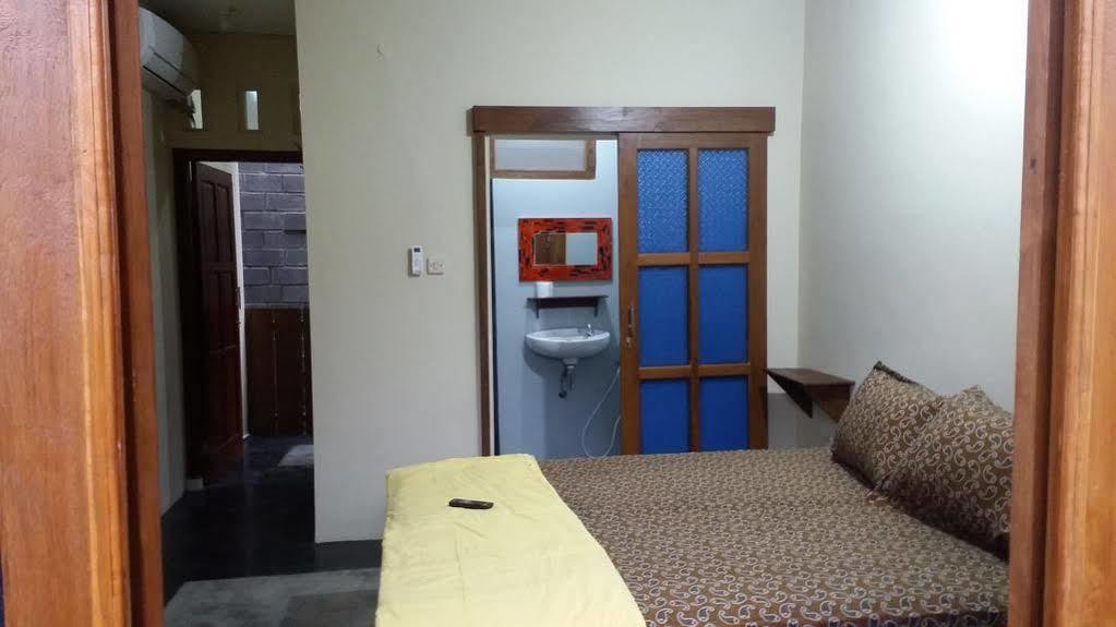 Ndalem Mj Homestay Yogyakarta Extérieur photo