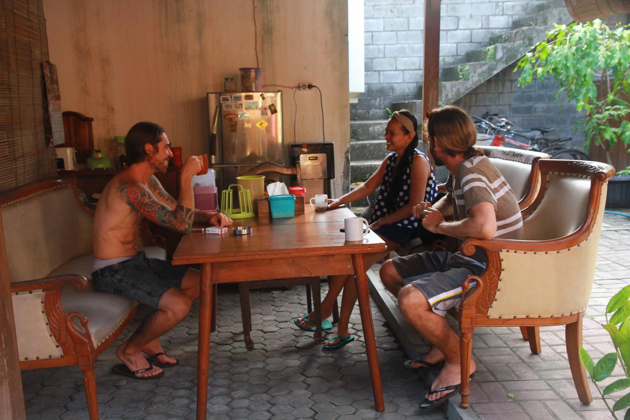 Ndalem Mj Homestay Yogyakarta Extérieur photo