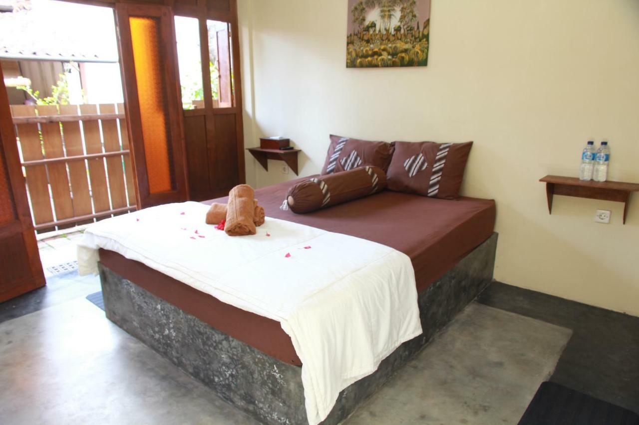 Ndalem Mj Homestay Yogyakarta Extérieur photo