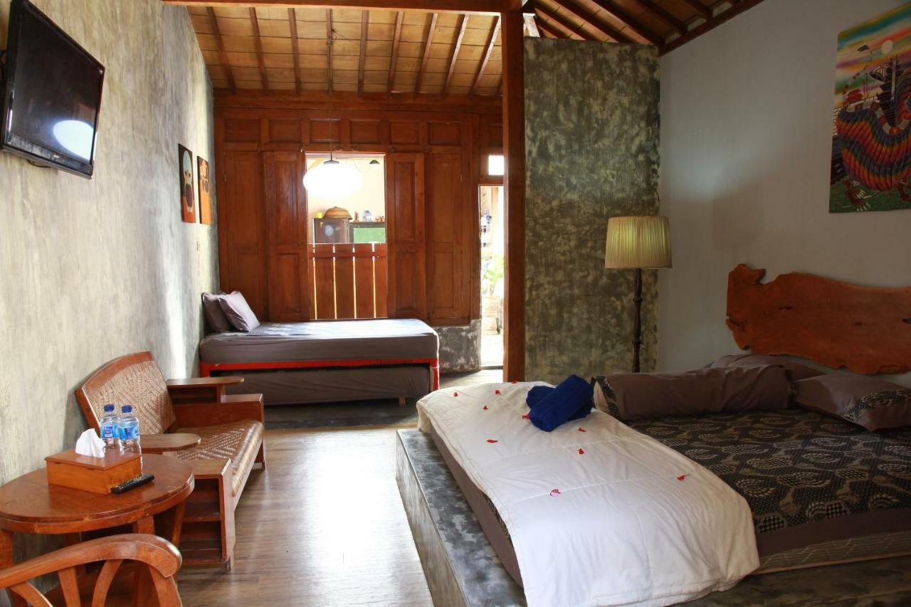 Ndalem Mj Homestay Yogyakarta Extérieur photo